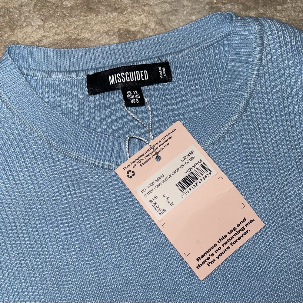 Misguided Tie-Back Ribbed Crop Top - Picture 2 of 4